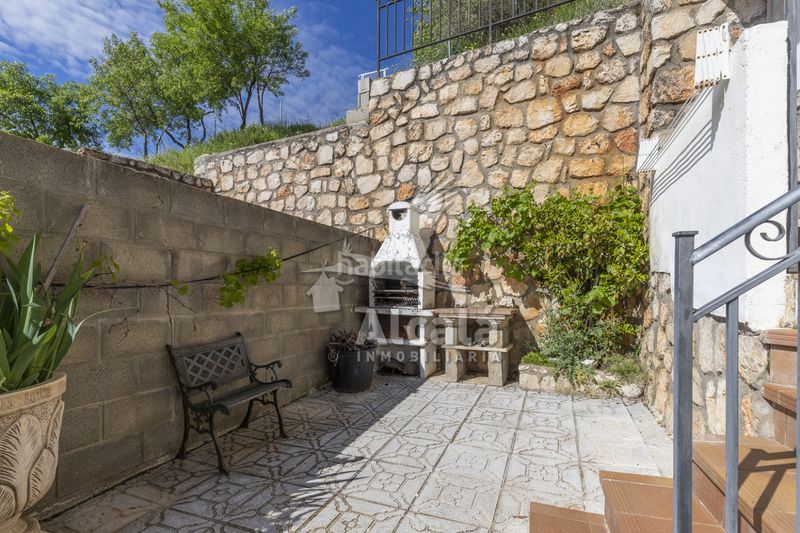 Foto 6417e8f4-4886-4da4-a663-54703318c0ba. Casa amb calefacció piscina a Hontoba