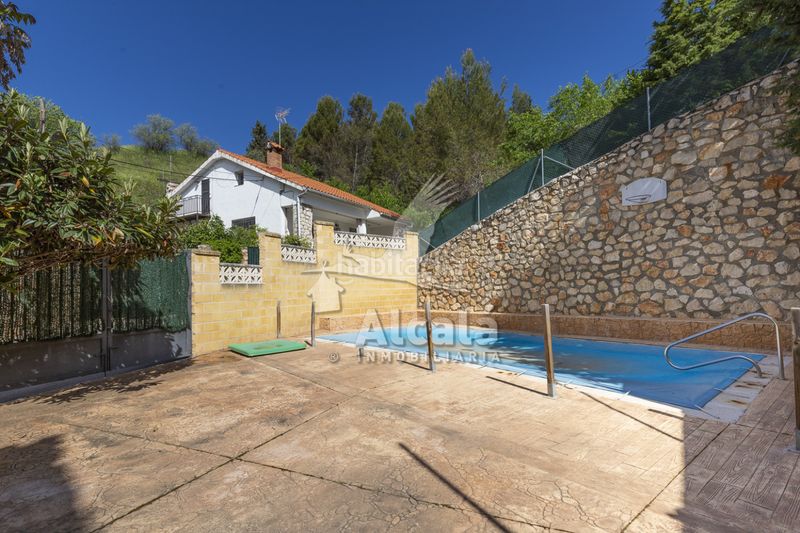 Foto 9db92977-0e89-4cc6-b418-b2dc60c2e6ad. Casa amb calefacció piscina a Hontoba