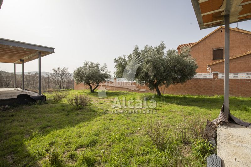 Foto c8c83cc7-3097-4c43-b45a-2da1470cf06d. Finca rústica a Villalbilla pueblo Villalbilla