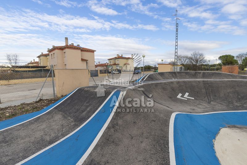 Foto e8283f55-e4b0-43b5-9eda-afa6572f6d95. Finca rústica a Pioz