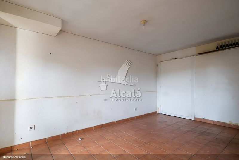 Foto b8e2872e-ef98-49ea-b40a-5a3266dd1782. Casa aparellada amb calefacció aparcament a Galápagos