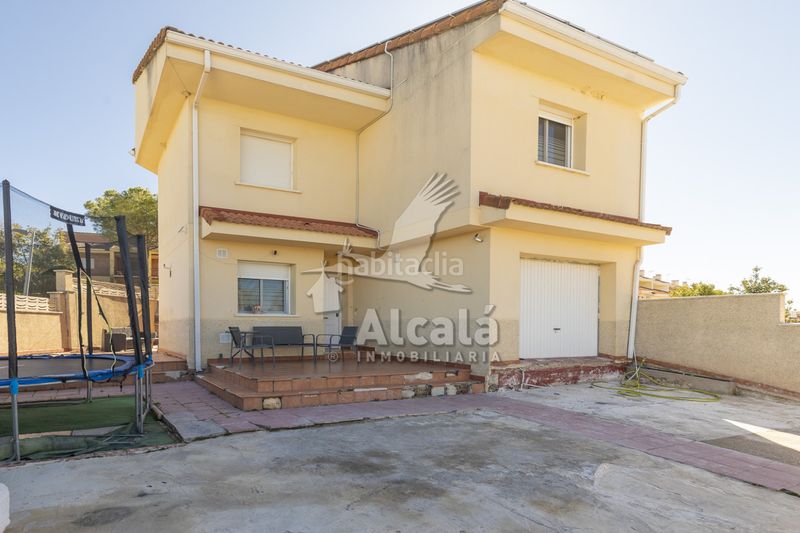 Foto cc7f1ebd-2ce0-4b5a-861d-dae91c50d00e. Casa aparellada amb calefacció aparcament a Galápagos