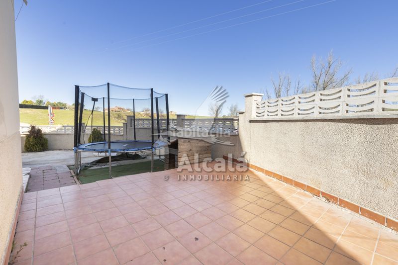 Foto dde1119f-9ea9-4082-b8b4-7ecd371698d7. Casa aparellada amb calefacció aparcament a Galápagos