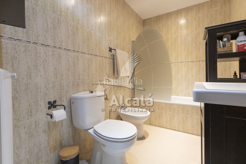 Foto 1d04e9af-d1fb-4713-9fc0-18e3a61e1240. Pis amb calefacció aparcament a Fresnos I y II Torrejón de Ardoz
