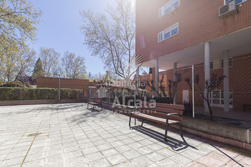 Foto d20b515f-c9e5-4691-a7bc-dc5ba893d4d7. Pis amb calefacció aparcament a Fresnos I y II Torrejón de Ardoz