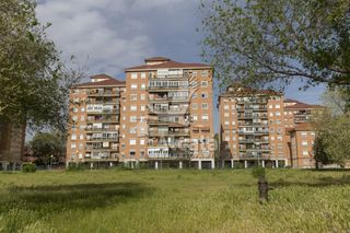Piso en Colonia-Bripac. Amplio y luminoso piso en ciudad del aire