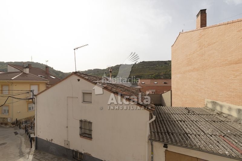 Foto 0593dfba-bf7b-4a4a-a9cf-d17f8dfeb5f3. Pis amb calefacció aparcament a Chiloeches