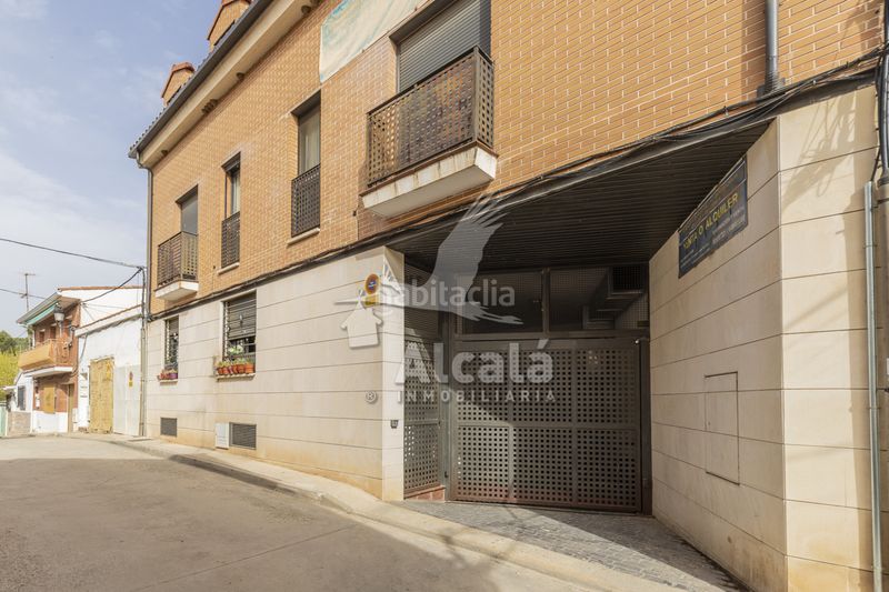 Foto 13770dc4-f7ee-4bc3-ab0a-d9fa5fffd3e6. Pis amb calefacció aparcament a Chiloeches