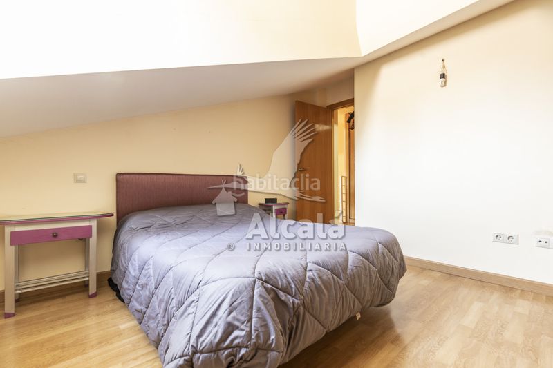 Foto 46f6e485-afd1-49d7-a3e3-78b1dbeac1f4. Pis amb calefacció aparcament a Chiloeches