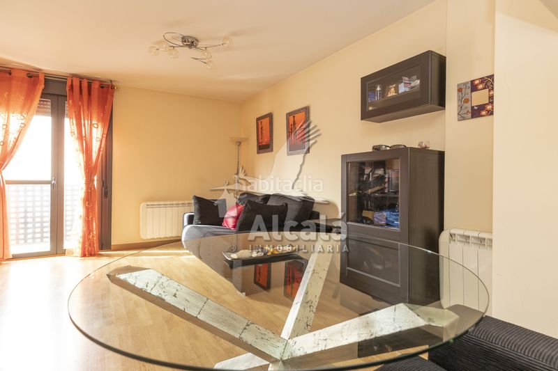 Foto 719e7126-cfdc-4a74-aab1-ecc481fc4c74. Pis amb calefacció aparcament a Chiloeches