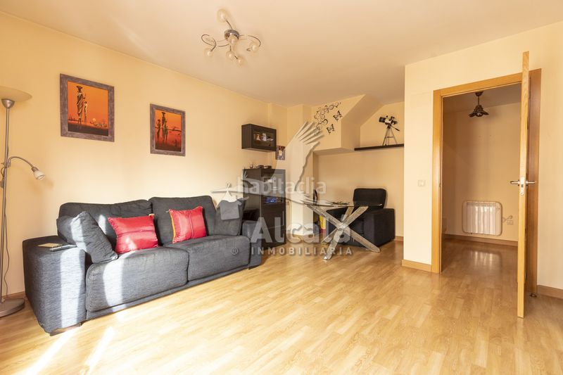 Foto 74b0d7d7-85e0-407f-83cf-fc0fcfa9434d. Pis amb calefacció aparcament a Chiloeches