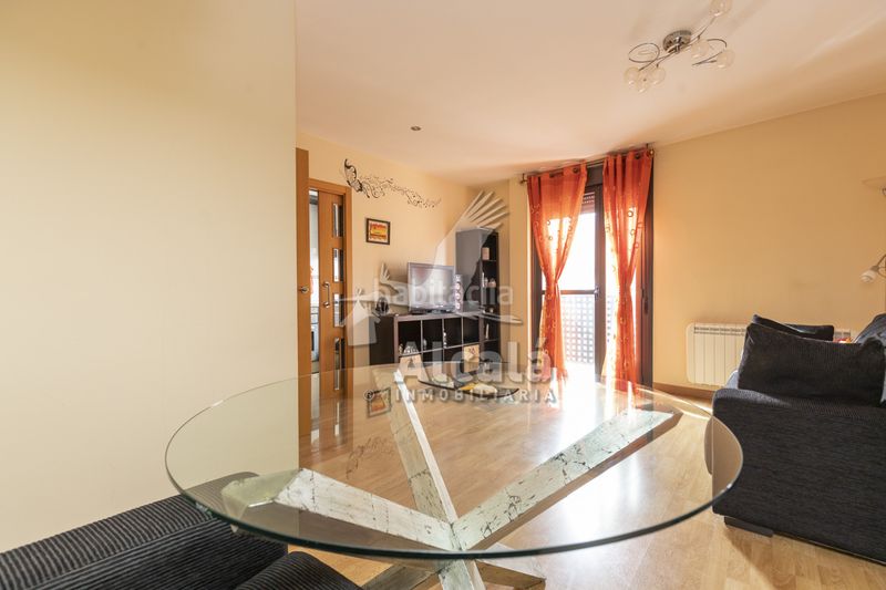 Foto 9b81be7e-339c-4ef1-8dbd-5a469aed0019. Pis amb calefacció aparcament a Chiloeches