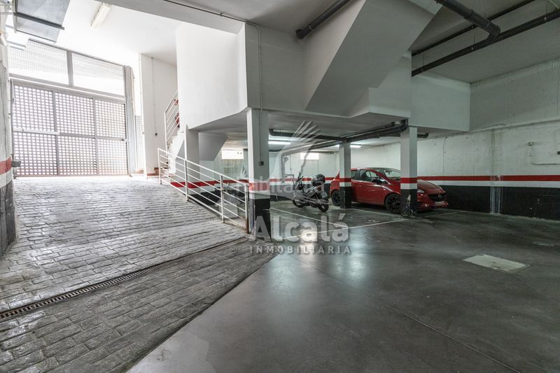 Foto b657781b-eb63-4196-801b-b8d50fc407b6. Pis amb calefacció aparcament a Chiloeches