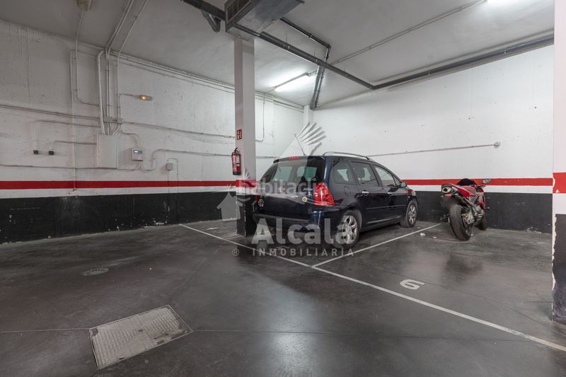 Foto b8c4883a-5b82-40d1-b6ee-9e123107a5a2. Pis amb calefacció aparcament a Chiloeches