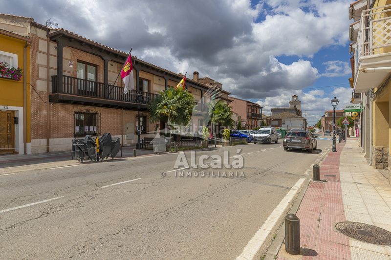 Foto bcd66546-95d5-46ac-903d-fdae3ef5f503. Pis amb calefacció aparcament a Chiloeches