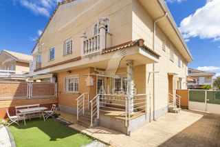 Casa a Santos de la Humosa (Los)