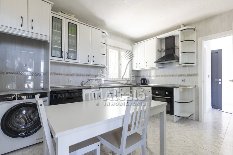 Foto a25ba5cd-6d5a-4600-8946-67e381f7b147. Casa amb calefacció aparcament a Trijueque