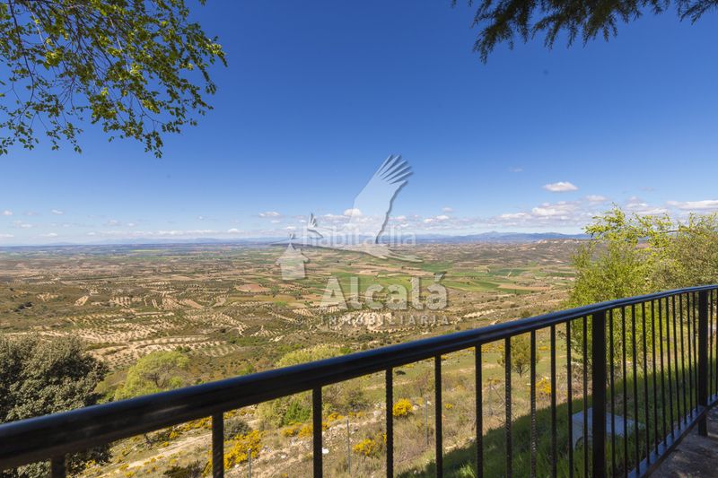 Foto d1d49660-2b5d-4b5c-b64a-3aca8603844a. Casa amb calefacció aparcament a Trijueque