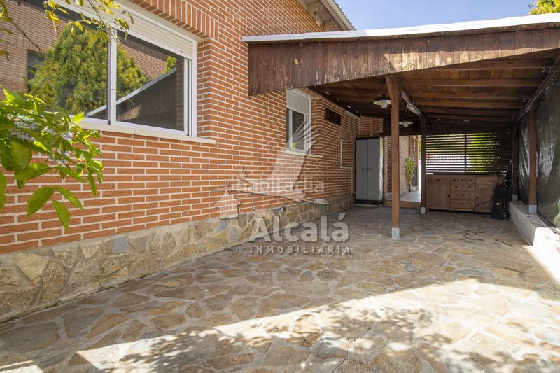 Foto 04fbe0be-229d-464d-afda-bce63b3b52c6. Casa amb calefacció aparcament a Santorcaz