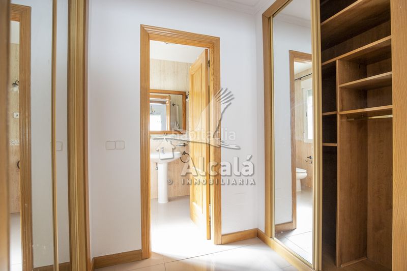 Foto 287a108d-eef2-4c33-b7eb-365f5c730350. Casa amb calefacció aparcament a Santorcaz