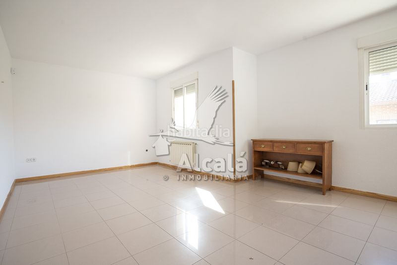 Foto 2cb038be-0841-406a-9c97-84faf2b5b070. Casa amb calefacció aparcament a Santorcaz