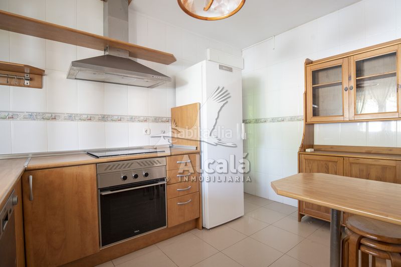 Foto 4096687d-1f41-4192-8566-34d2a82fedf8. Casa amb calefacció aparcament a Santorcaz