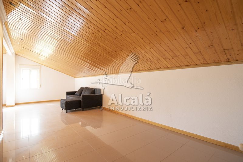 Foto 4a98cbb5-e82a-475a-b957-58404ef869dc. Casa amb calefacció aparcament a Santorcaz