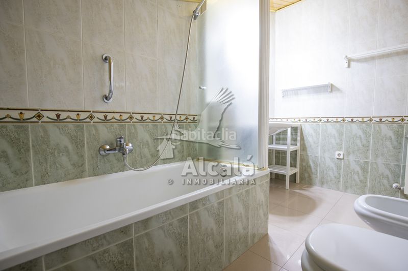 Foto 793453b1-ae72-444b-b76a-fcec46cf18b2. Casa amb calefacció aparcament a Santorcaz