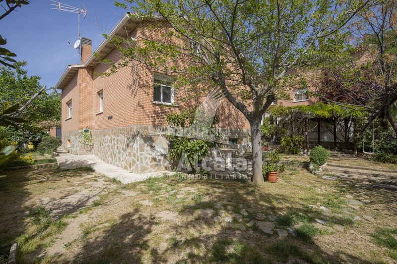 Foto 7ffc84d4-2d63-4063-8303-34fefd2ed368. Casa amb calefacció aparcament a Santorcaz