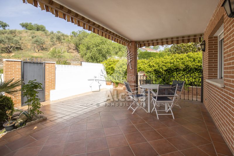 Foto a443602c-012a-4326-98d4-cbaf460adf98. Casa amb calefacció aparcament a Santorcaz