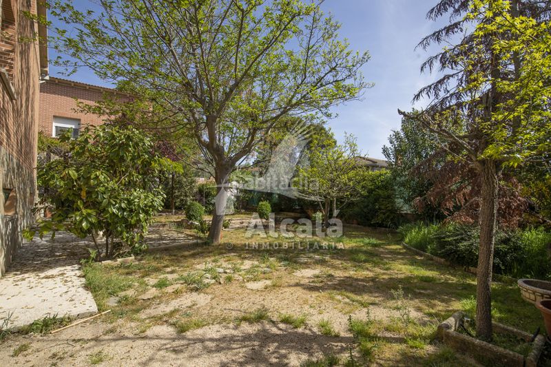 Foto a56b7cf9-3290-4f02-b8fa-da1fd3e3cc74. Casa amb calefacció aparcament a Santorcaz