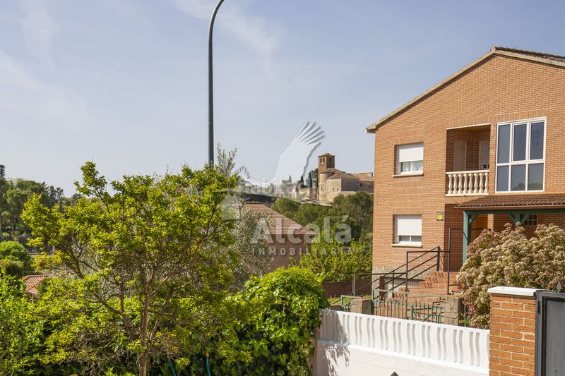 Foto ab3b3f6c-7a1d-4f46-b38e-9c467ff613c8. Casa amb calefacció aparcament a Santorcaz