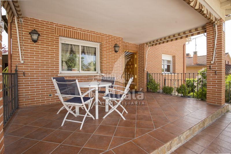 Foto b3f51b5e-c7d5-4c98-8237-10832da31daf. Casa amb calefacció aparcament a Santorcaz