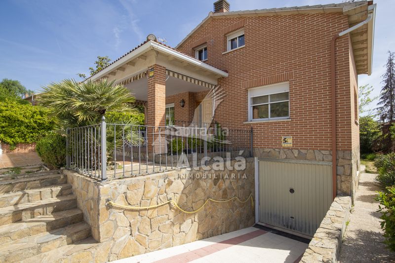 Foto c665b0e2-e5aa-40b8-be1c-f9bc9e363ed6. Casa amb calefacció aparcament a Santorcaz