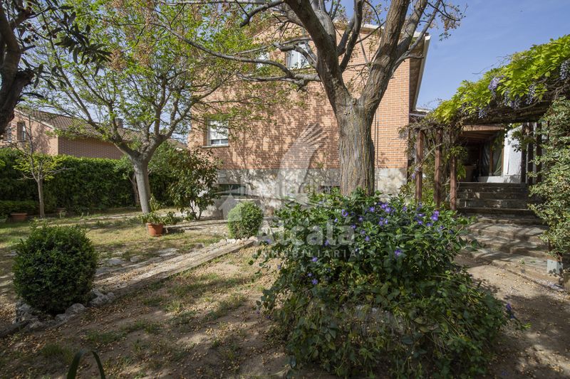 Foto d6ad3169-6dde-4132-a82b-0906bf0f172d. Casa amb calefacció aparcament a Santorcaz