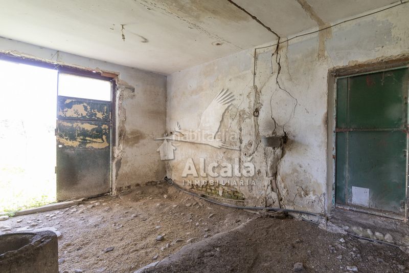 Foto 04ddd77d-777f-42a5-a657-f451fcf213a9. Casa amb calefacció aparcament piscina a Valverde de Alcalá