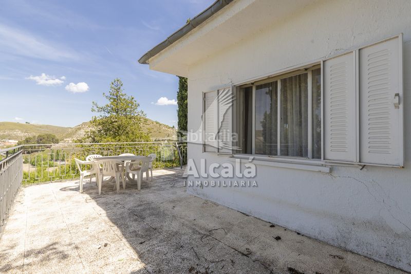 Foto 5b7398e9-31ed-4242-93f5-c4a25cd30f49. Casa amb calefacció aparcament piscina a Valverde de Alcalá