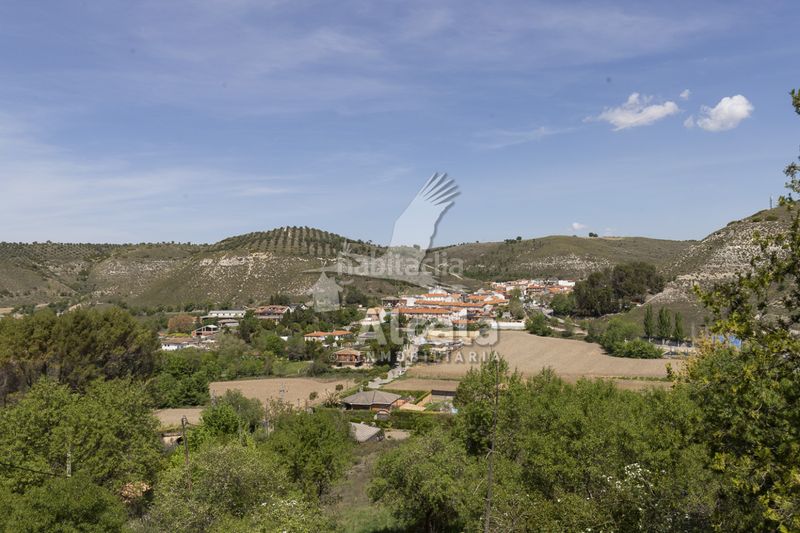Foto 927abf98-0a23-424d-8663-214ce763b72e. Casa amb calefacció aparcament piscina a Valverde de Alcalá