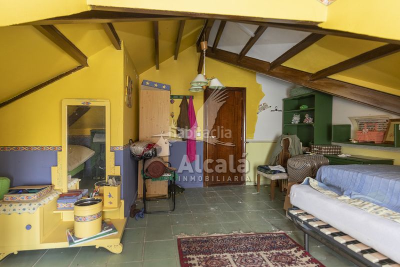 Foto a9cc4a96-1d52-4b43-85c7-149cc13f7122. Casa amb calefacció aparcament piscina a Valverde de Alcalá