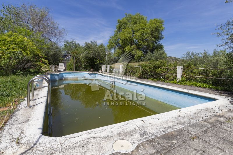 Foto e120bb4e-8cdf-4de7-8bbc-1c87bf8ec1af. Casa amb calefacció aparcament piscina a Valverde de Alcalá