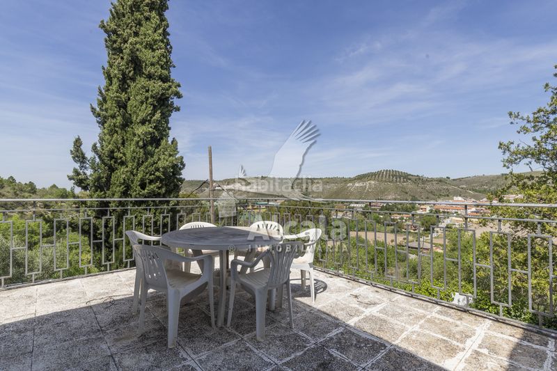 Foto e185c51e-c728-40cd-9d95-04f7b5f2de57. Casa amb calefacció aparcament piscina a Valverde de Alcalá