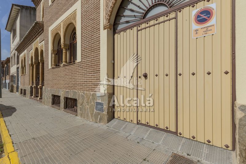 Foto 037f2cbf-2270-4e79-902e-102ce98d7fd1. Casa adossada amb calefacció aparcament a Torrijos