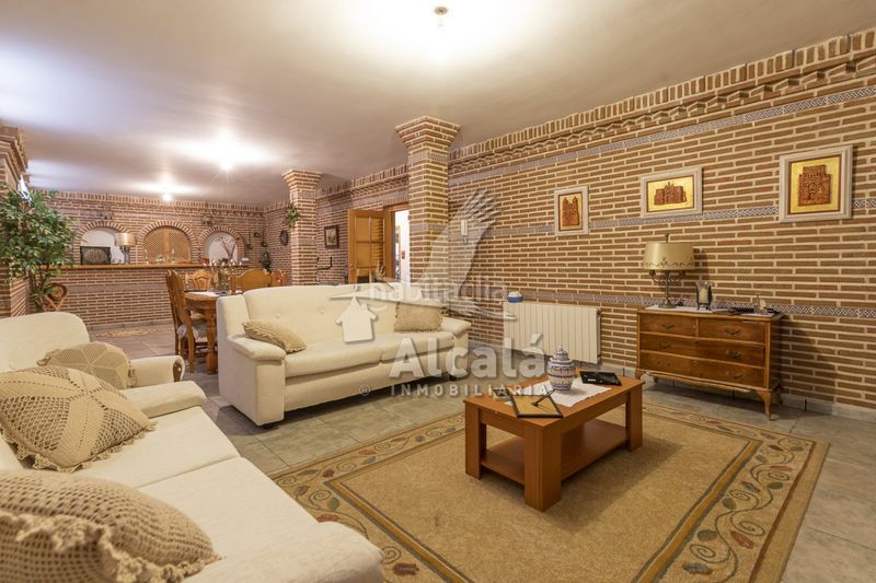 Foto 7219d8f0-0837-4960-81e6-2e0d973ce5e2. Casa adossada amb calefacció aparcament a Torrijos