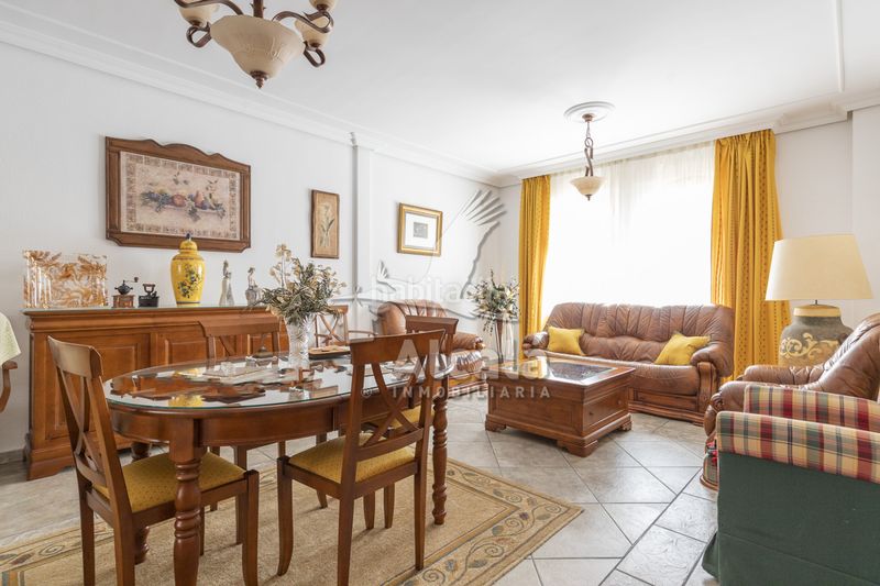 Foto ec6bf71f-7c3c-4d27-822f-01742b94a0f4. Casa adossada amb calefacció aparcament a Torrijos