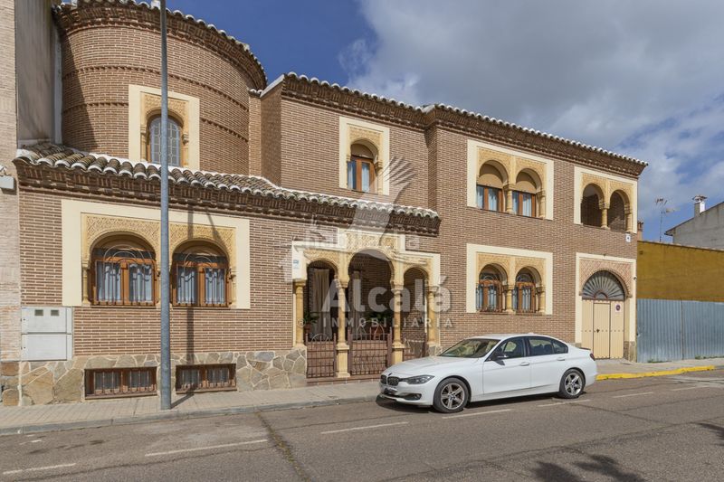 Foto f6f25f26-a579-4721-96f0-7bd96463128d. Casa adossada amb calefacció aparcament a Torrijos