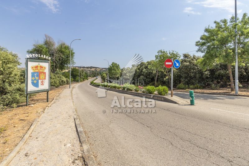 Foto 41e3cfff-aefd-416a-80af-815ffc063174. Finca rústica a Valdeaveruelo