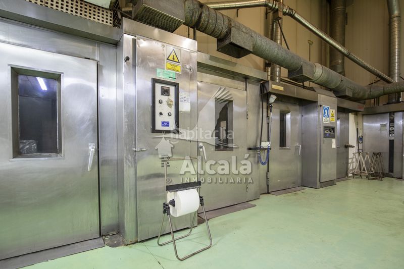 Foto 01a41145-78ab-4338-b30f-df1ce2fd1121. Nau industrial a Alovera