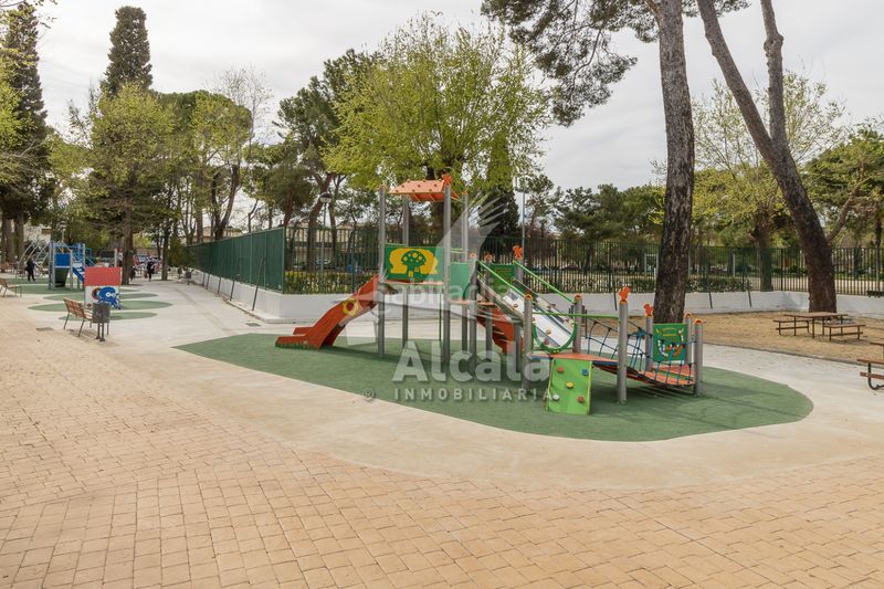Foto b8b7e6ba-8114-4499-b220-29fe9f2ada0e. Pis amb calefacció a Estación-Parque O´Donnell Alcalá de Henares