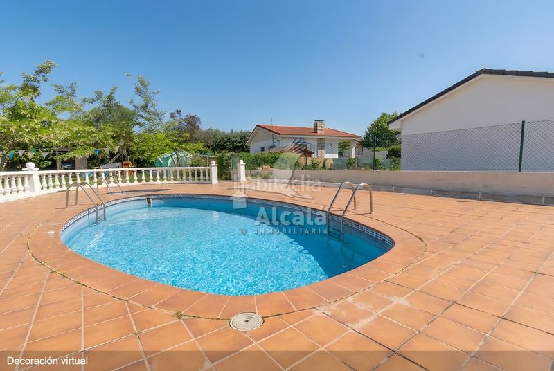 Foto 9b808eaf-b714-449a-9328-20d7cd56c5c8. Casa amb calefacció aparcament piscina a Galápagos