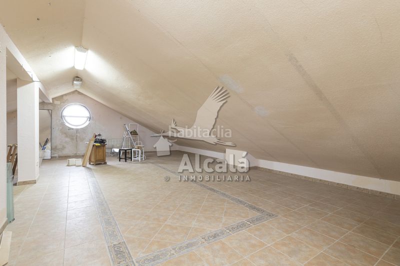 Foto acd34d6f-2c4c-4385-a48e-d41352129ac0. Casa amb calefacció aparcament piscina a Galápagos